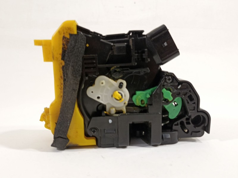 Recambio de cerradura puerta delantera izquierda para kia cee´d spirit referencia OEM IAM 81310A2000  