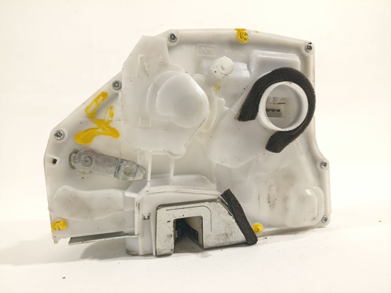 Recambio de cerradura puerta delantera derecha para suzuki splash a5b gls referencia OEM IAM 8220151K52  8220151K52V5