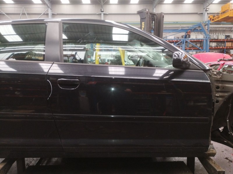 Recambio de puerta delantera derecha para audi a3 (8p1) 2.0 tdi 16v referencia OEM IAM   