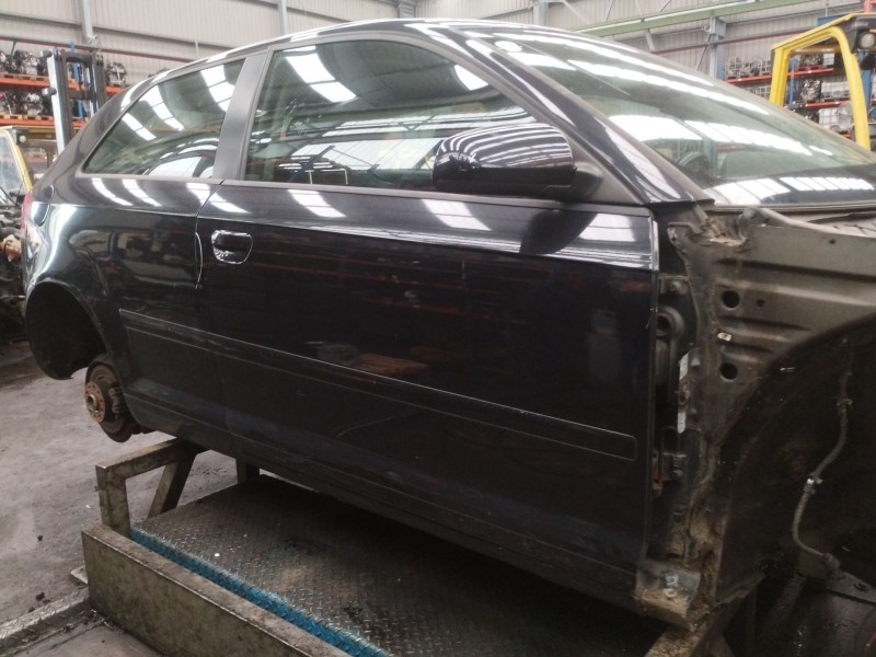 Recambio de puerta delantera derecha para audi a3 (8p1) 2.0 tdi 16v referencia OEM IAM   