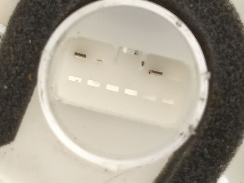 Recambio de cerradura puerta trasera derecha para suzuki splash a5b gls referencia OEM IAM 8230151k22  