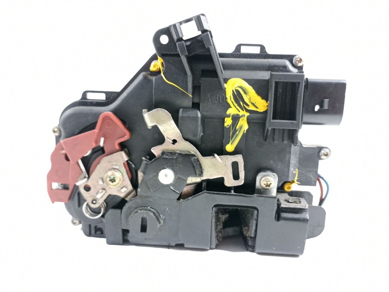 Recambio de cerradura puerta trasera izquierda para audi a2 (8z) 1.4 tdi (55kw) referencia OEM IAM 8z0839015d  
