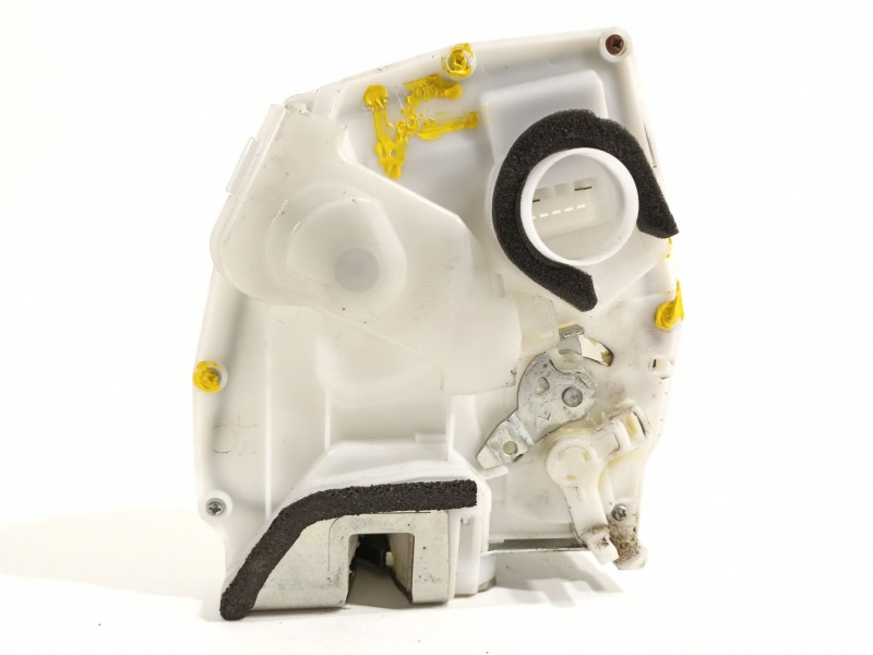 Recambio de cerradura puerta trasera izquierda para suzuki splash a5b gls referencia OEM IAM 8230251k22  