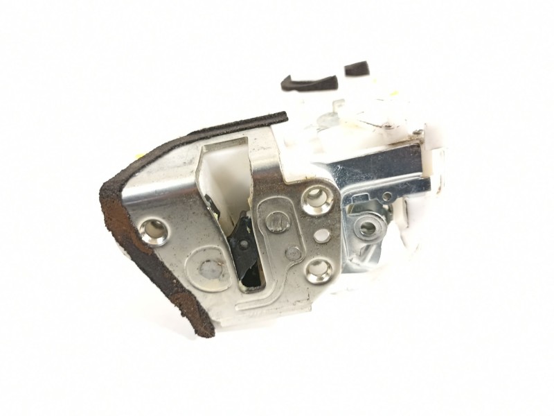 Recambio de cerradura puerta trasera izquierda para suzuki splash a5b gls referencia OEM IAM 8230251k22  