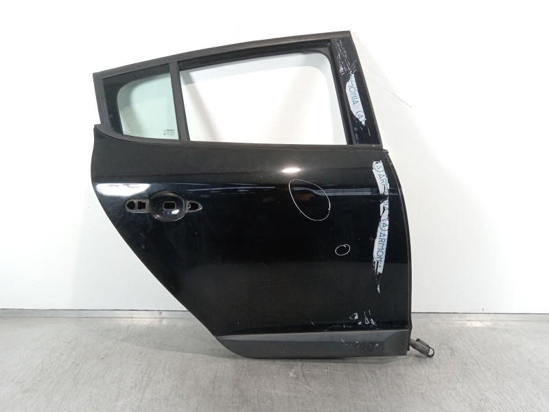 Recambio de puerta trasera derecha para renault megane iii berlina 5 p dynamique referencia OEM IAM   