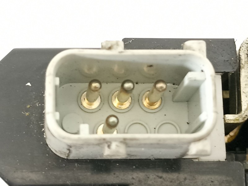 Recambio de cerradura puerta trasera derecha para audi a2 (8z) 1.4 tdi (55kw) referencia OEM IAM 8z0839016d  