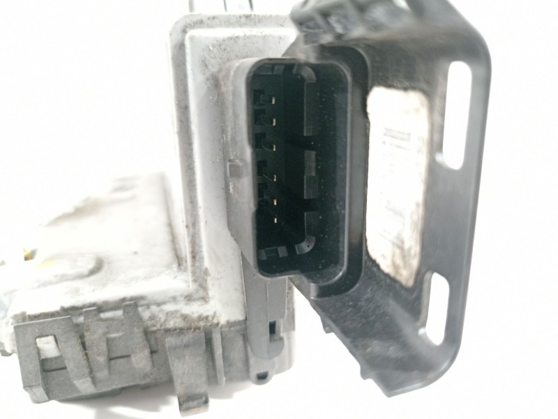 Recambio de cerradura puerta trasera derecha para peugeot 5008 sport pack referencia OEM IAM   732301