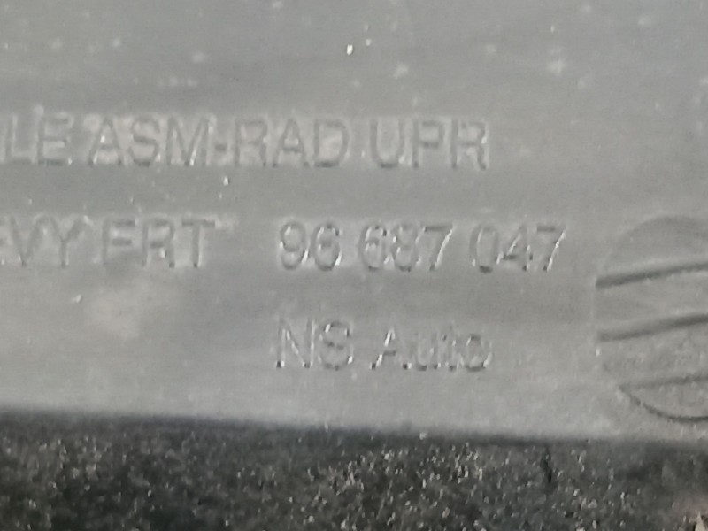 Recambio de rejilla delantera para chevrolet spark basis referencia OEM IAM 96687047  