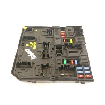 CAJA RELES / FUSIBLES 284B73ZL0A 