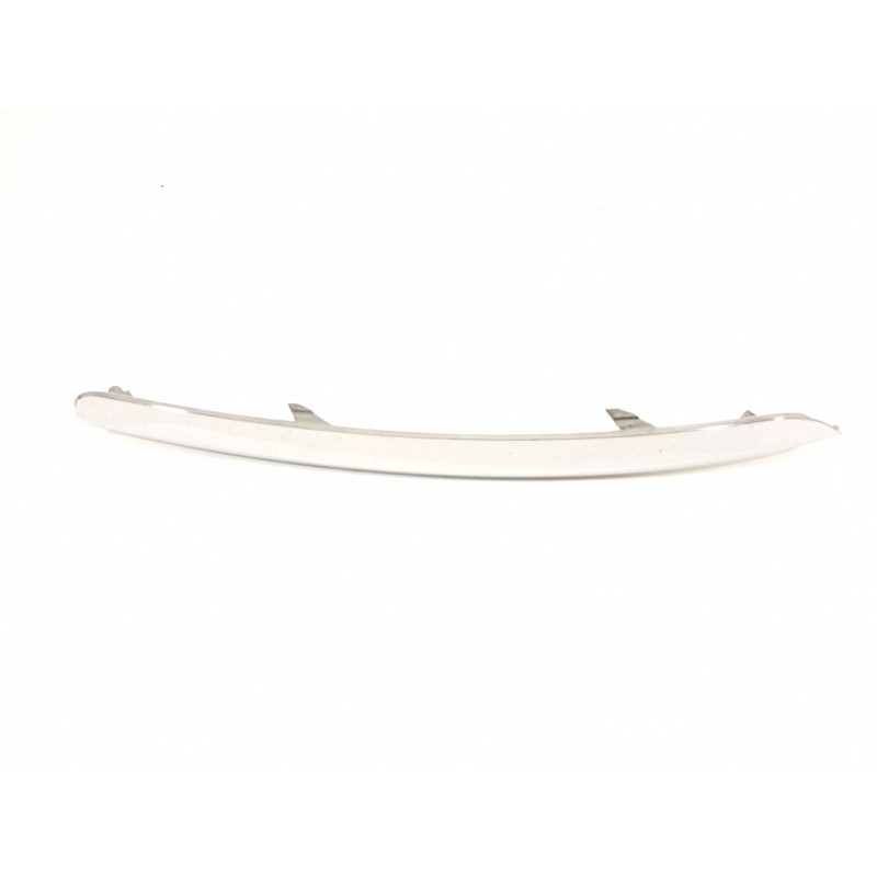 Recambio de moldura para kia sportage concept 4x2 referencia OEM IAM 865823U000  