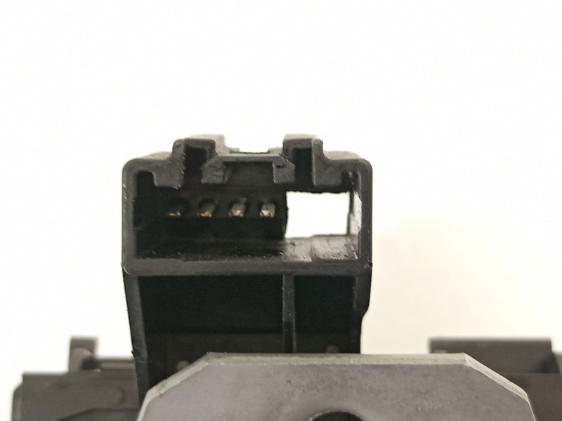 Recambio de cerradura maletero / porton para ford focus lim. sport referencia OEM IAM 8m51r442a66db  