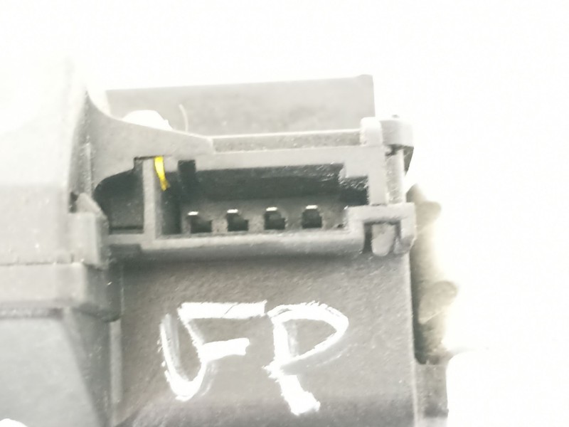 Recambio de cerradura maletero / porton para opel corsa d cosmo referencia OEM IAM 55701971  