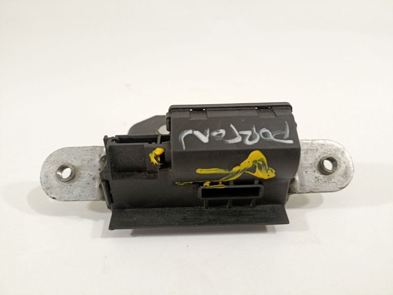 Recambio de cerradura maletero / porton para opel corsa d cosmo referencia OEM IAM 55701971  
