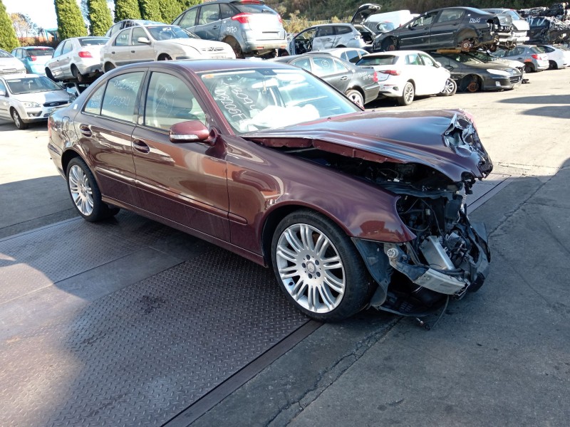 mercedes-benz clase e (w211) berlina del año 2008