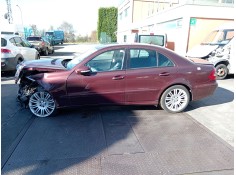 mercedes-benz clase e (w211) berlina del año 2008