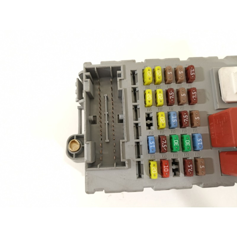 Recambio de caja reles / fusibles para fiat bravo (198) 1.6 16v active multijet (77kw) referencia OEM IAM 51829178cpl  