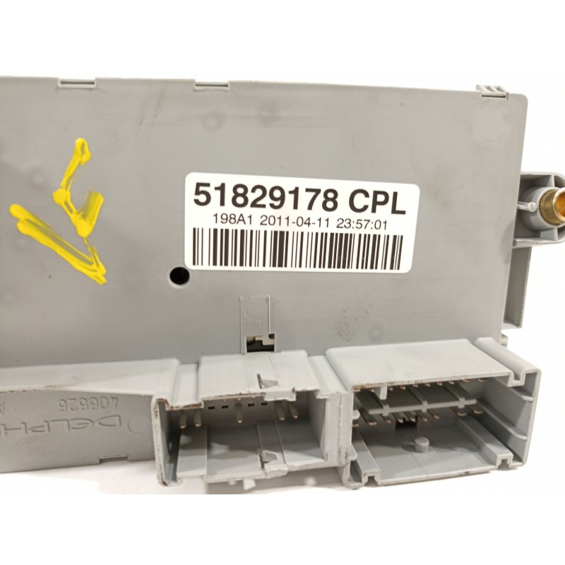 Recambio de caja reles / fusibles para fiat bravo (198) 1.6 16v active multijet (77kw) referencia OEM IAM 51829178cpl  