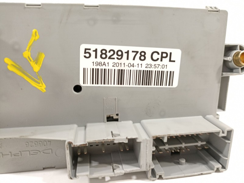 Recambio de caja reles / fusibles para fiat bravo (198) 1.6 16v active multijet (77kw) referencia OEM IAM 51829178cpl  