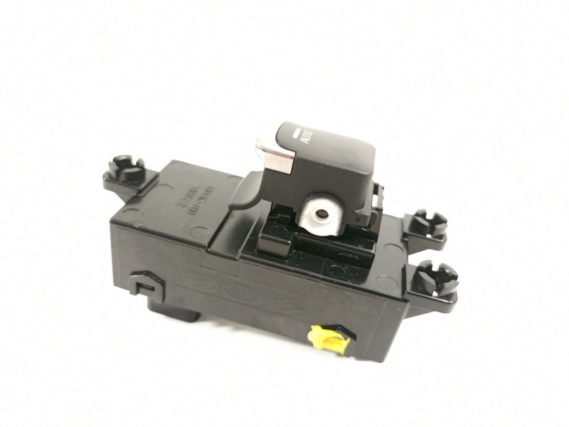 Recambio de mando elevalunas trasero izquierdo para kia ceed (cd) 1.0 t-gdi referencia OEM IAM 93580A2100  