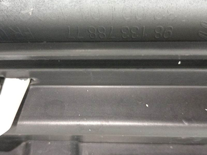 Recambio de paragolpes delantero para citroën c3 feel referencia OEM IAM 9813378877  