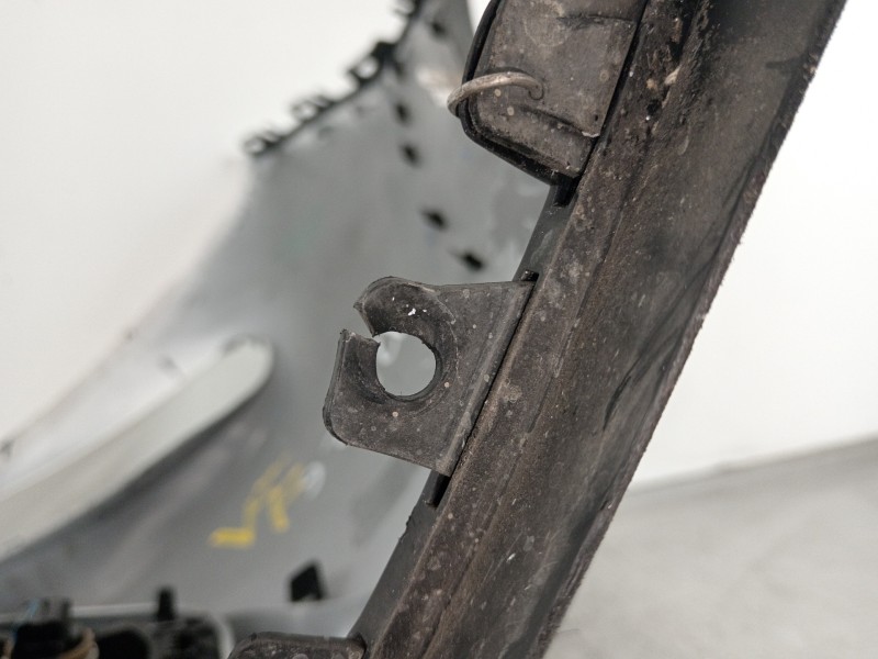 Recambio de paragolpes delantero para citroën c3 feel referencia OEM IAM 9813378877  