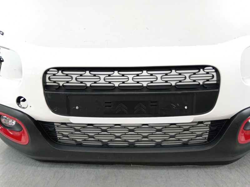 Recambio de paragolpes delantero para citroën c3 feel referencia OEM IAM 9813378877  