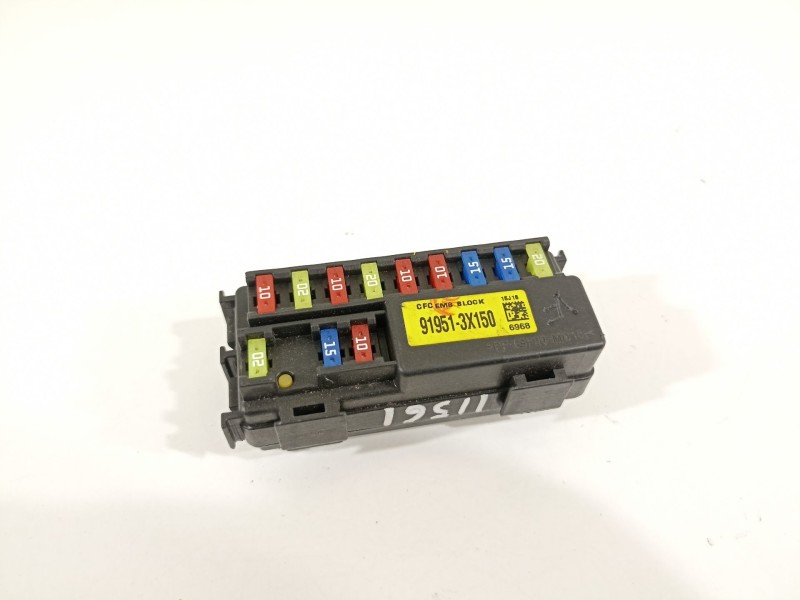 Recambio de caja reles / fusibles para kia cee´d business referencia OEM IAM 919513X150  
