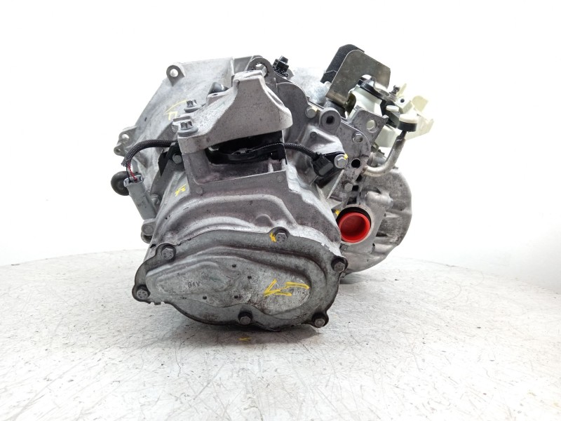 Recambio de caja cambios para peugeot 208 2020 referencia OEM IAM 20V256  