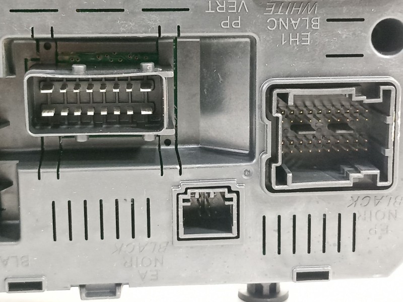 Recambio de caja reles / fusibles para citroën c4 picasso lx plus referencia OEM IAM 9664059080  BSI04EV