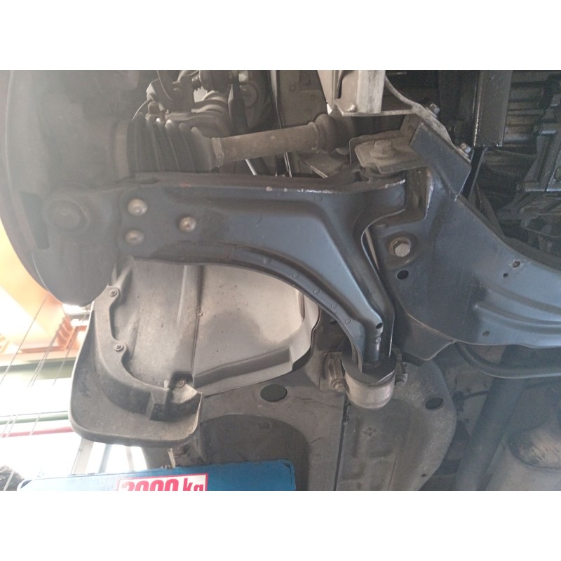 Recambio de brazo suspension inferior delantero derecho para land rover freelander baikal familiar referencia OEM IAM   