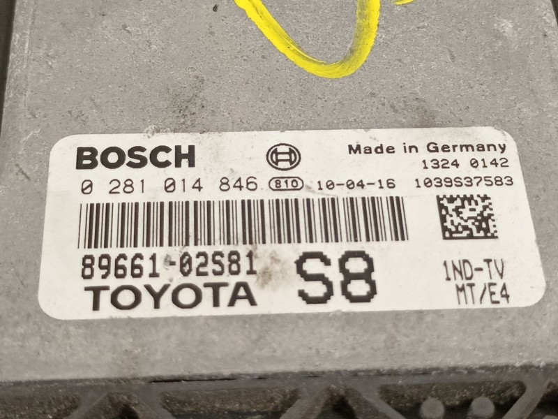 Recambio de centralita motor uce para toyota auris luna+ referencia OEM IAM 8966102S81  0281014846