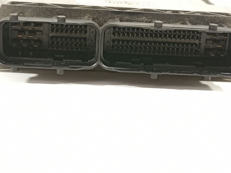 Recambio de centralita motor uce para toyota auris luna+ referencia OEM IAM 8966102S81  0281014846