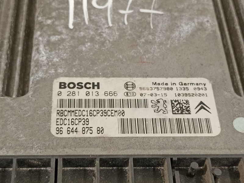 Recambio de centralita motor uce para peugeot 4007 premium referencia OEM IAM 9664487580  0281013666