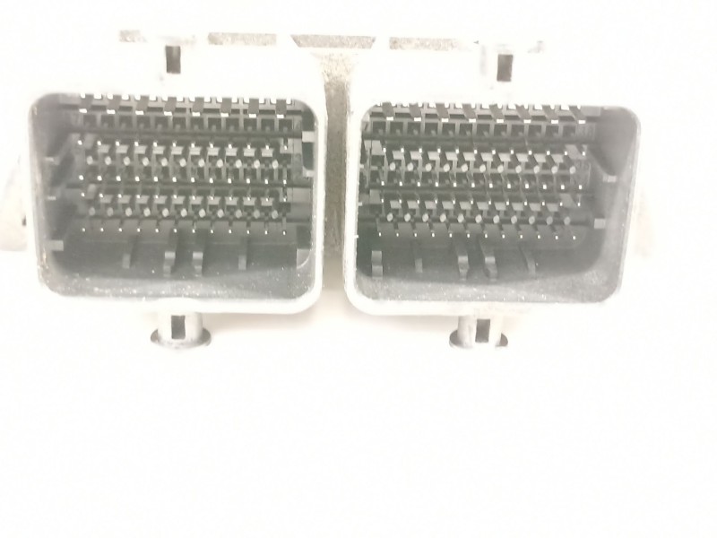 Recambio de centralita motor uce para ford ka (ccu) grand prix iii referencia OEM IAM 52011154  