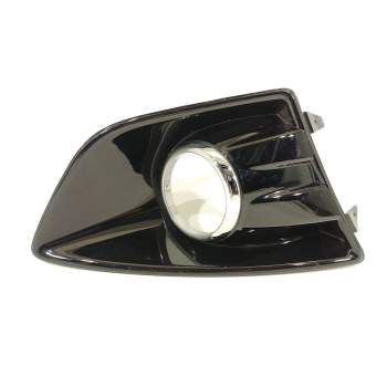 REJILLA PARAGOLPES DERECHA AM51R19952BAW 