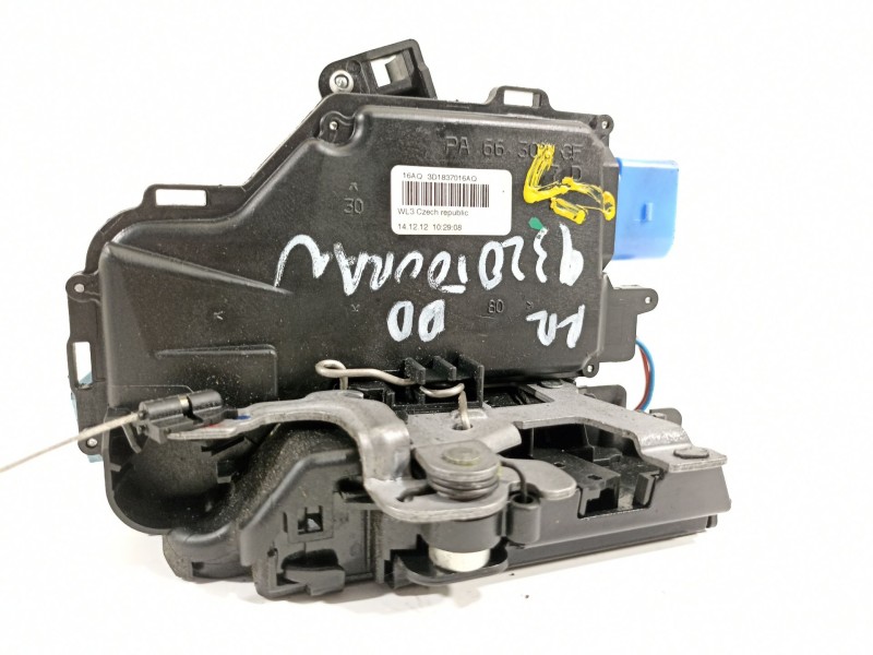 Recambio de cerradura puerta delantera derecha para volkswagen touran (1t3) advance bluemotion referencia OEM IAM 3d1837016aq  
