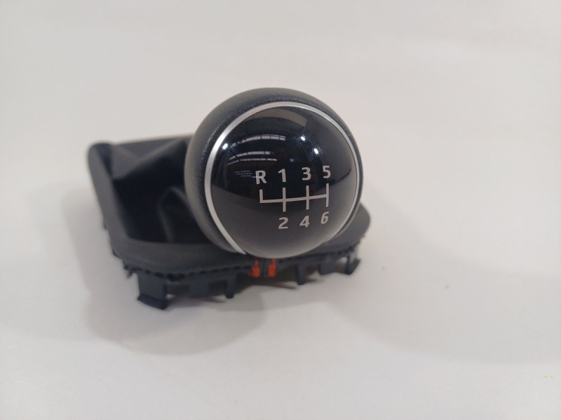 Recambio de pomo palanca cambio para seat ibiza (kj1) fr ib referencia OEM IAM 6F0711113AA  