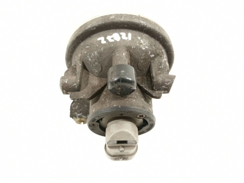 Recambio de faro antiniebla izquierdo para toyota prius (nhw20) sol referencia OEM IAM 8121152061  