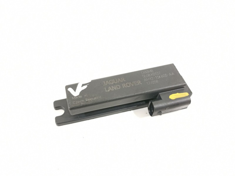 Recambio de antena para jaguar xf r-sport referencia OEM IAM AH4215K603AA  