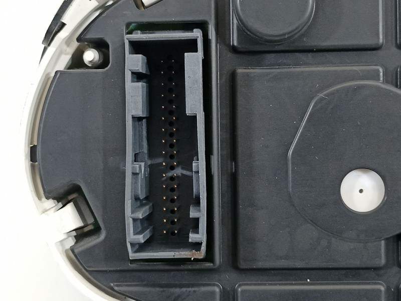 Recambio de cuadro instrumentos para ford fiesta (cb1) ambiente referencia OEM IAM 8A6T10849AD  