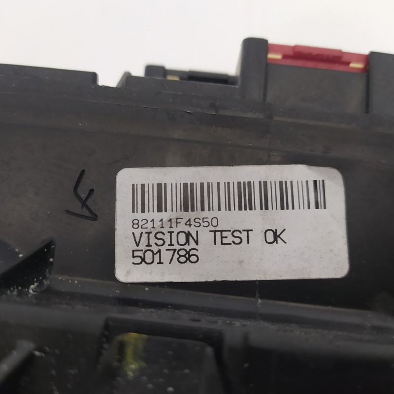 Recambio de caja reles / fusibles para toyota c-hr ax1t(eu,m)/zyx10(h)/zyx10l-ahxgbw(3a) referencia OEM IAM 82111F4S50 826414705