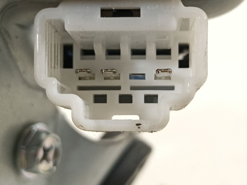 Recambio de motor limpia trasero para hyundai i20 city s referencia OEM IAM 987101J500  