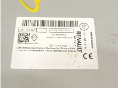 Recambio de sistema audio / radio cd para renault captur limited referencia OEM IAM 281151559R   2