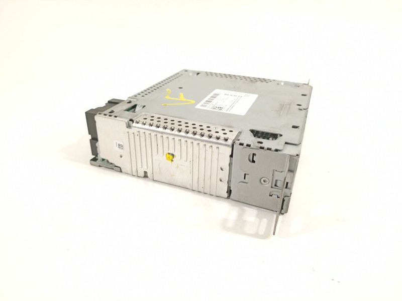 Recambio de sistema audio / radio cd para renault captur limited referencia OEM IAM 281151559R  
