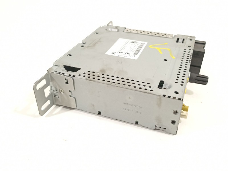 Recambio de sistema audio / radio cd para renault captur limited referencia OEM IAM 281151559R  