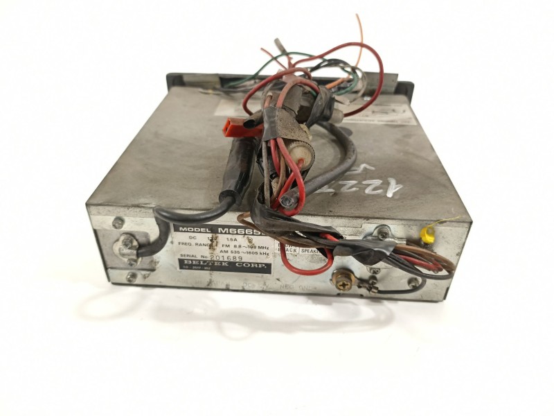 Recambio de sistema audio / radio cd para renault fuego 829-explosion referencia OEM IAM M6665S  