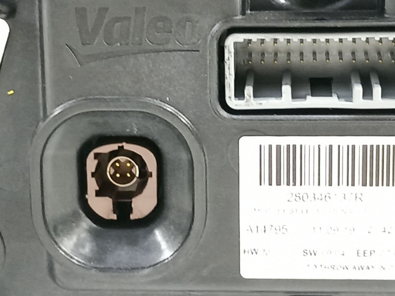 Recambio de pantalla multifuncion para renault clio v intens referencia OEM IAM 280346137R  