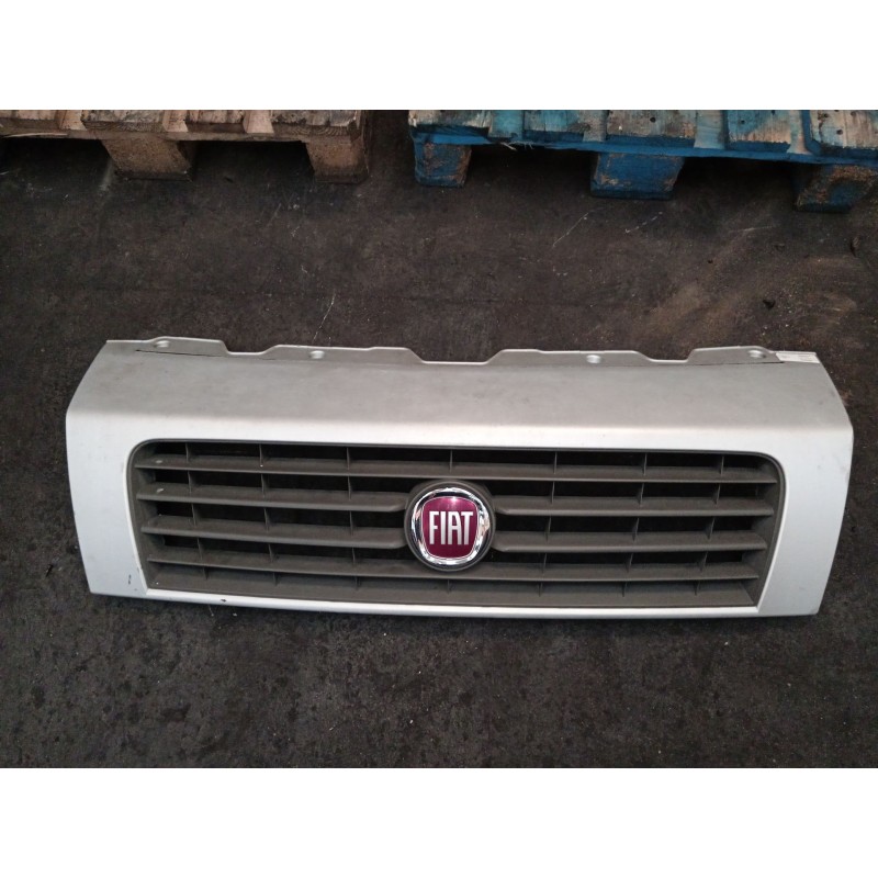 Recambio de rejilla delantera para fiat ducato caja/chasis (250_) 115 multijet 2,0 d referencia OEM IAM   