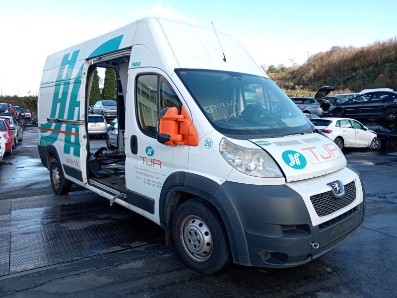 peugeot boxer caja abierta (bat. 4035)(333/335)(2007 =>) del año 2014