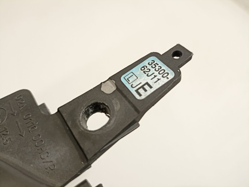 Recambio de faro izquierdo para suzuki swift berlina (mz) gl (5-ptas.) referencia OEM IAM 3530062J11  